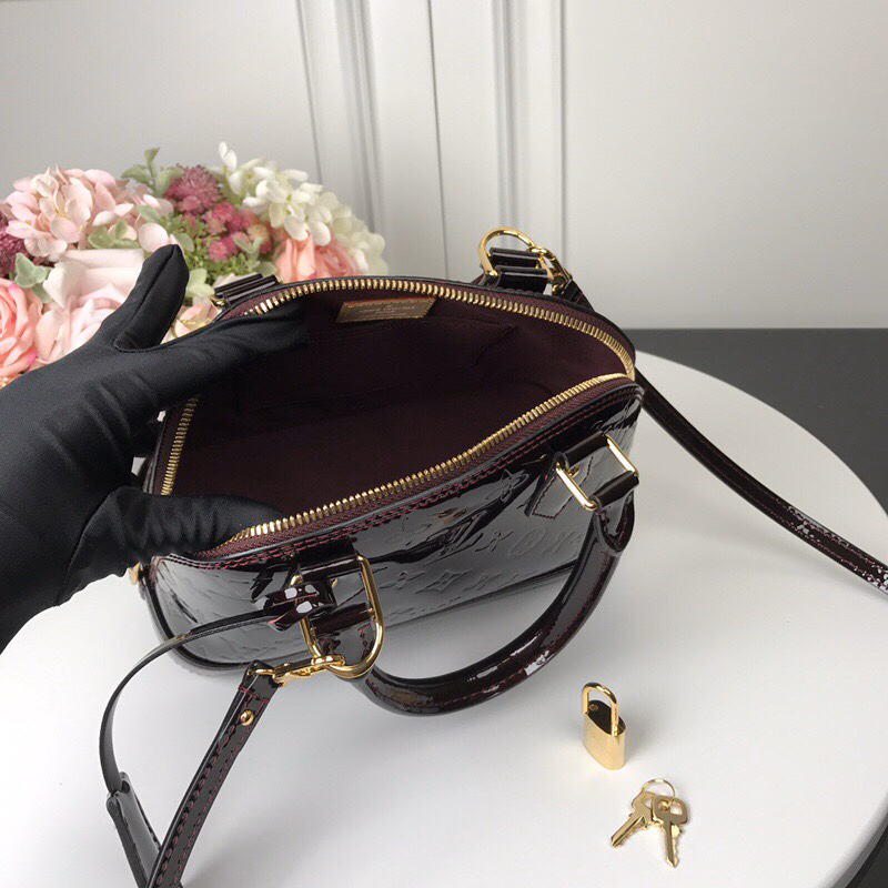 Louis Vuitton Alma BB Handbag in Brown Epi Leather - Image 9