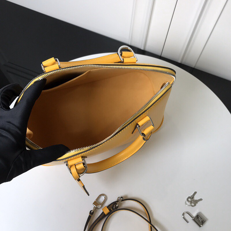 Louis Vuitton Alma Handbag M40302 in Yellow Epi Leather - Image 9