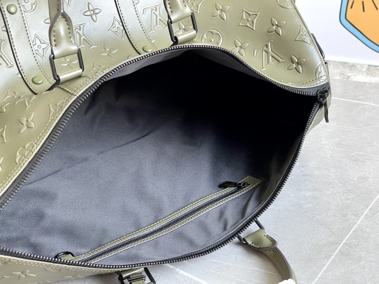 Louis Vuitton Keepall Bandoulière Travel Bag - Image 9