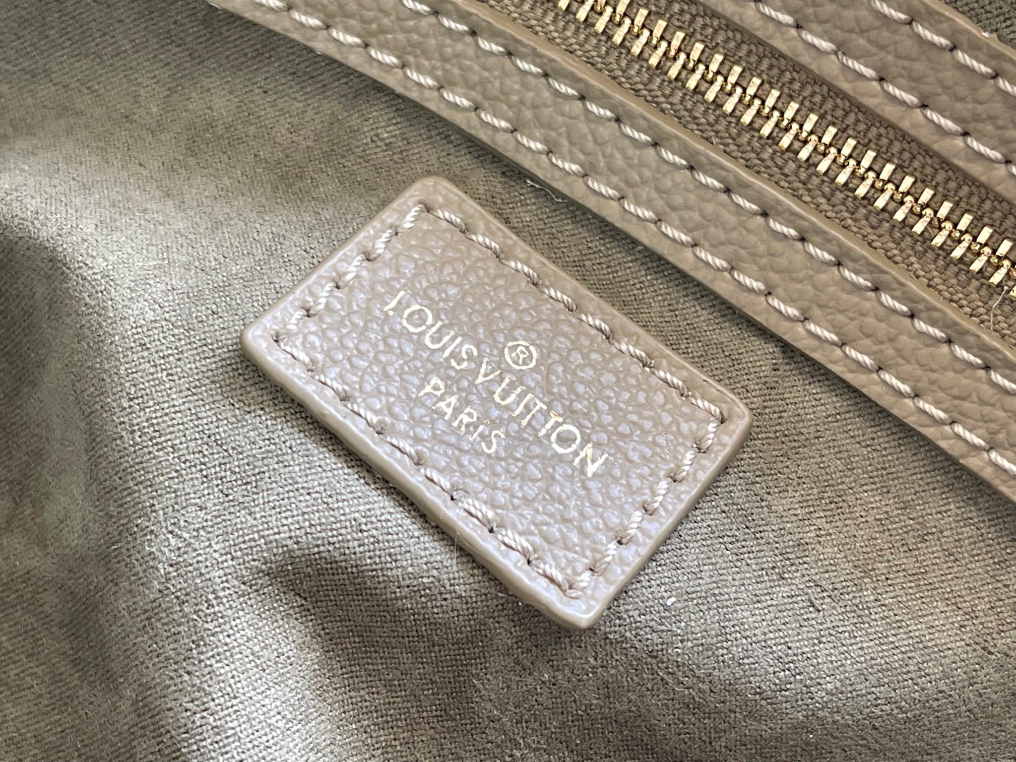 Louis Vuitton Keepall 45 Travel Bag - Image 9