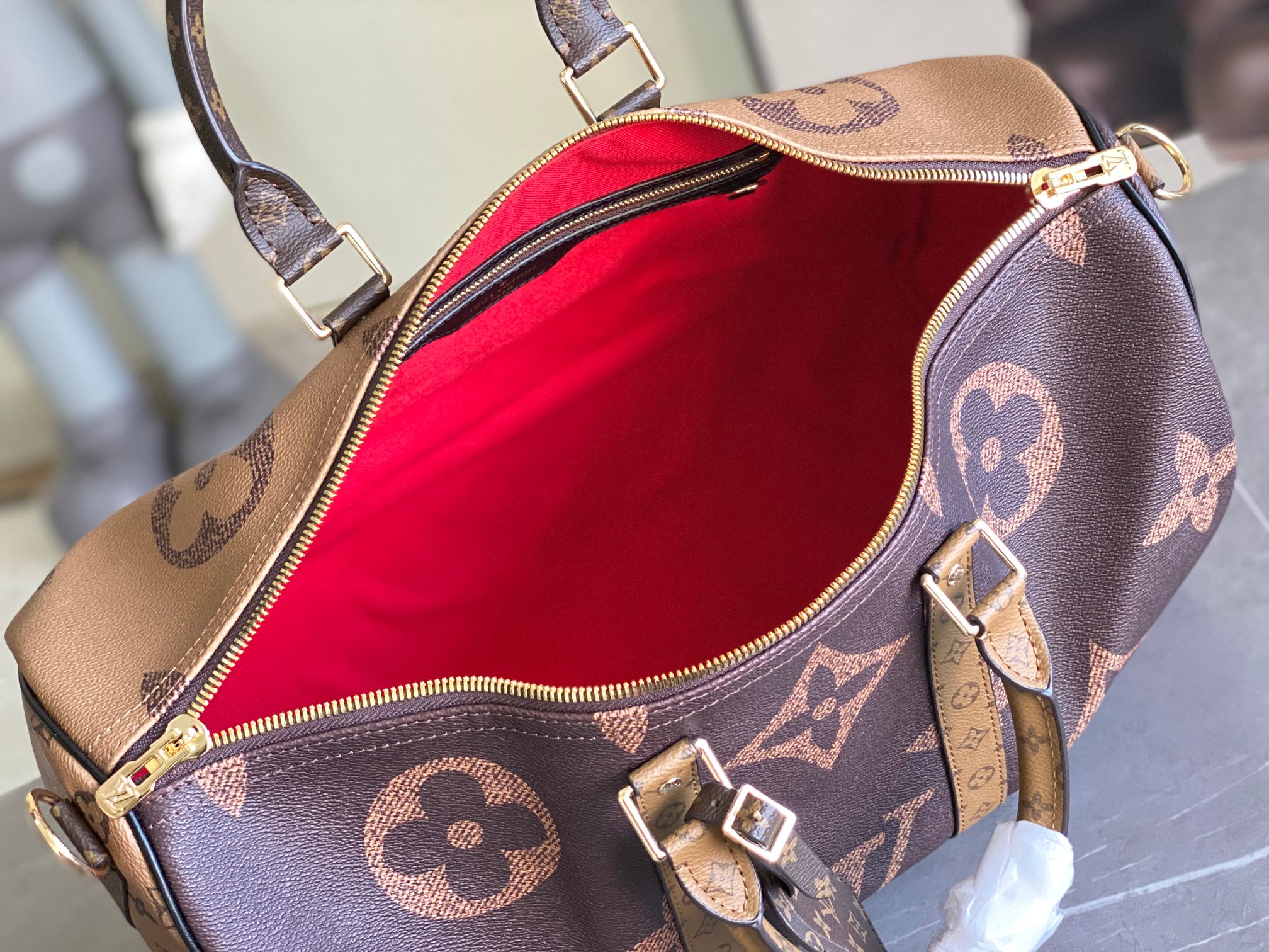 Louis Vuitton Keepall Bandoulière 45 Travel Bag - Image 9