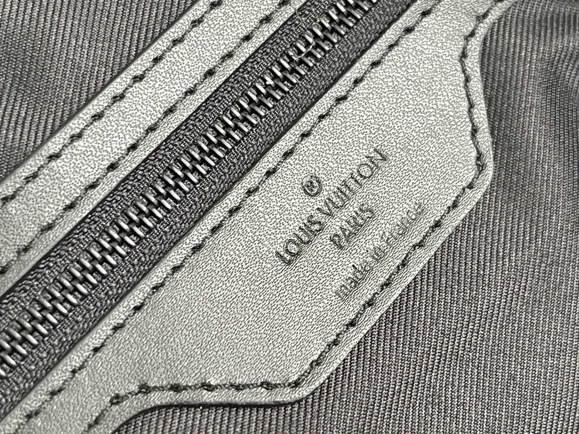 Keepall M44470 Monogram Taurillon Leather Travel Bag - Image 9