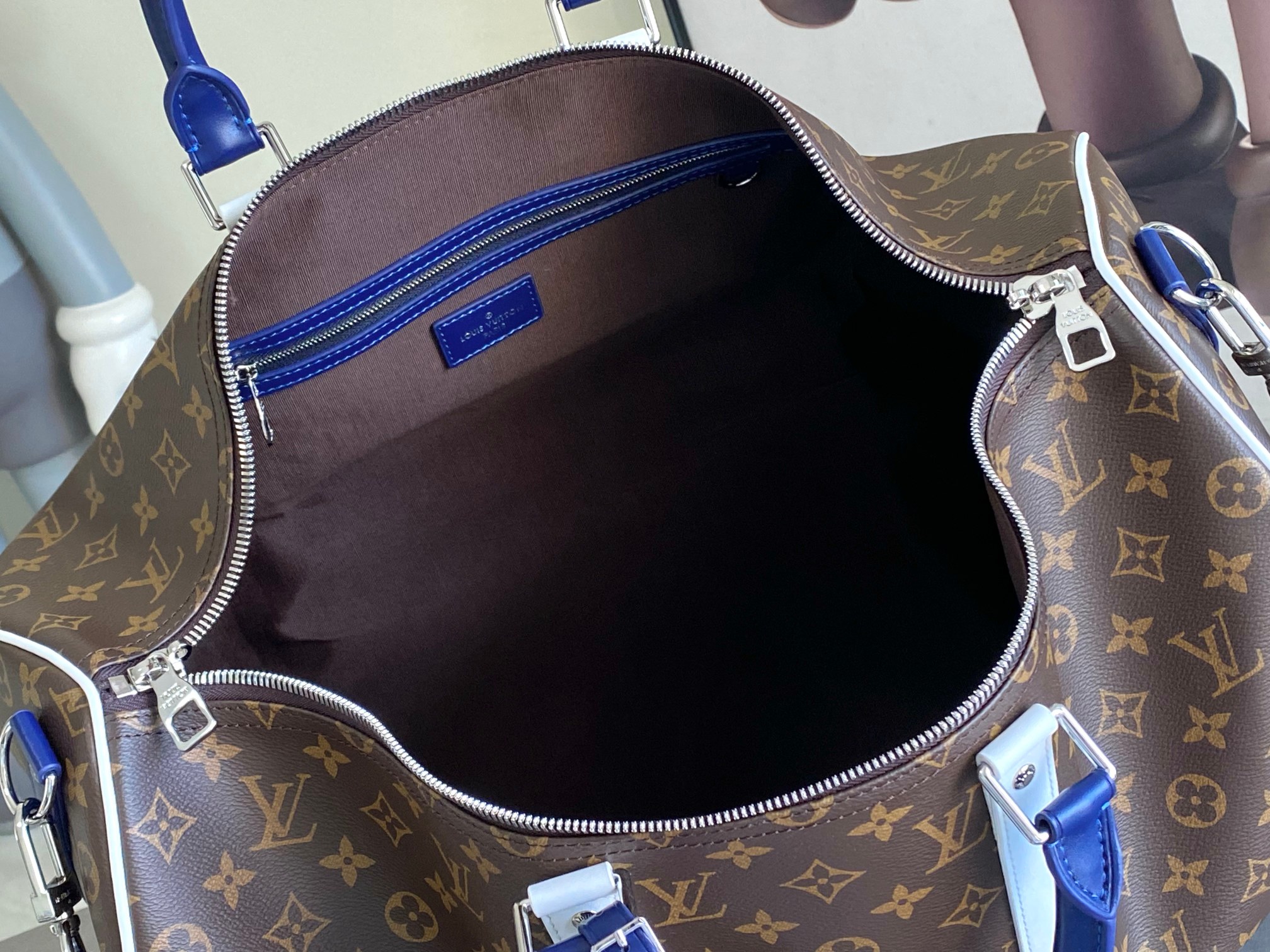 Louis Vuitton Keepall 50 Travel Bag - Image 9