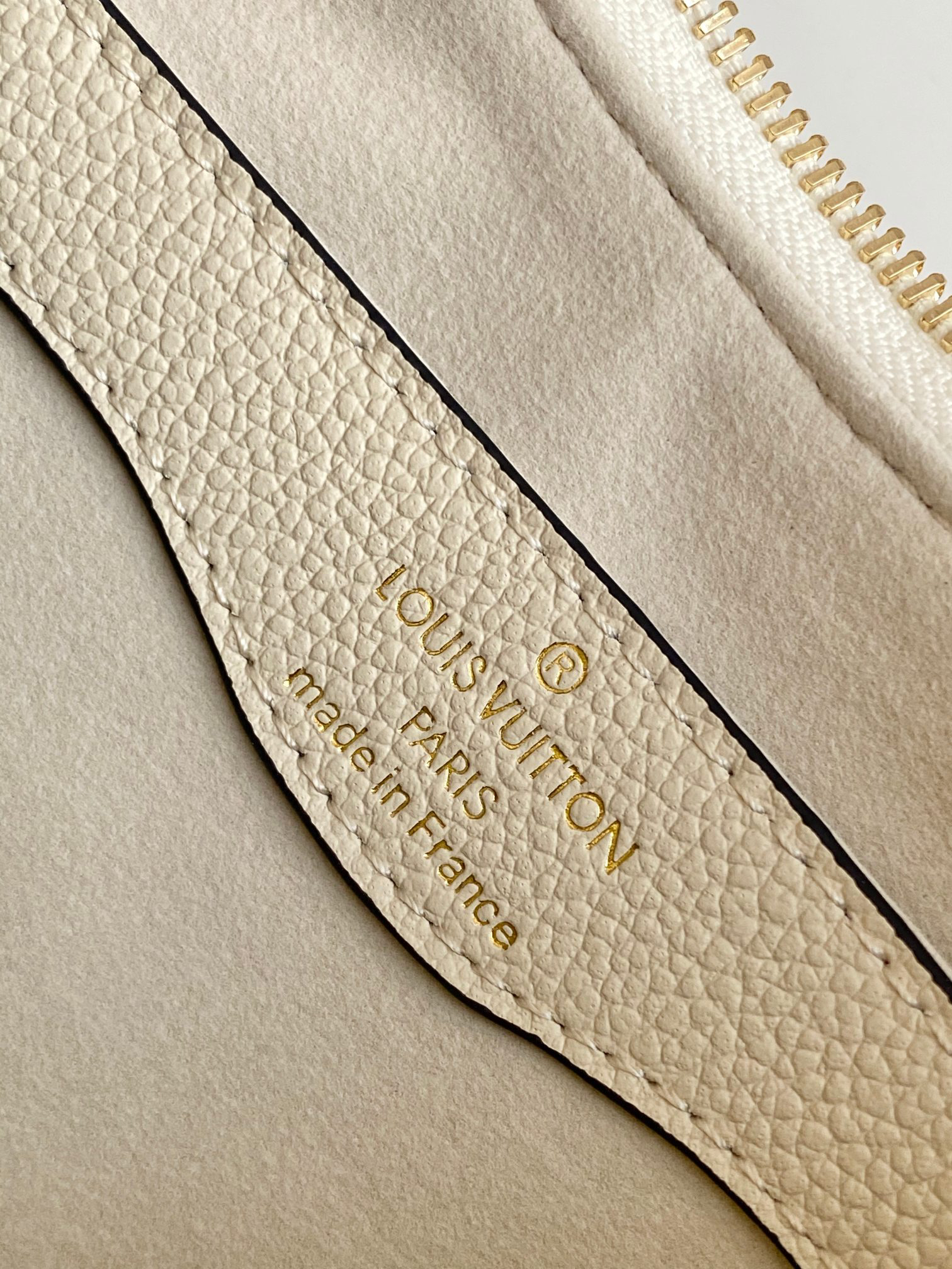 Louis Vuitton Boulogne Shoulder Bag in Monogram Empreinte Leather - Image 9