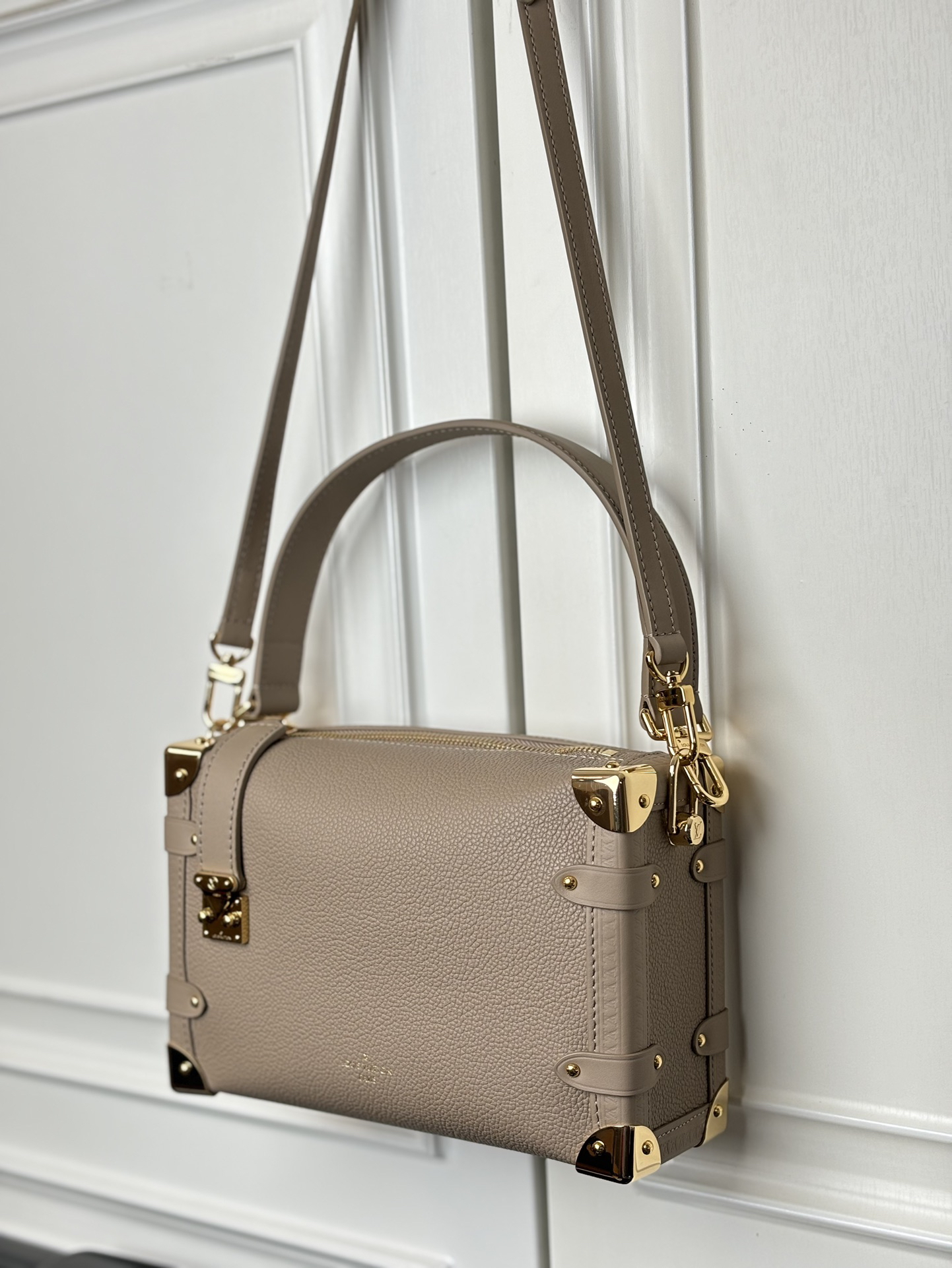 Louis Vuitton Side Trunk MM Handbag in Gray - Image 9