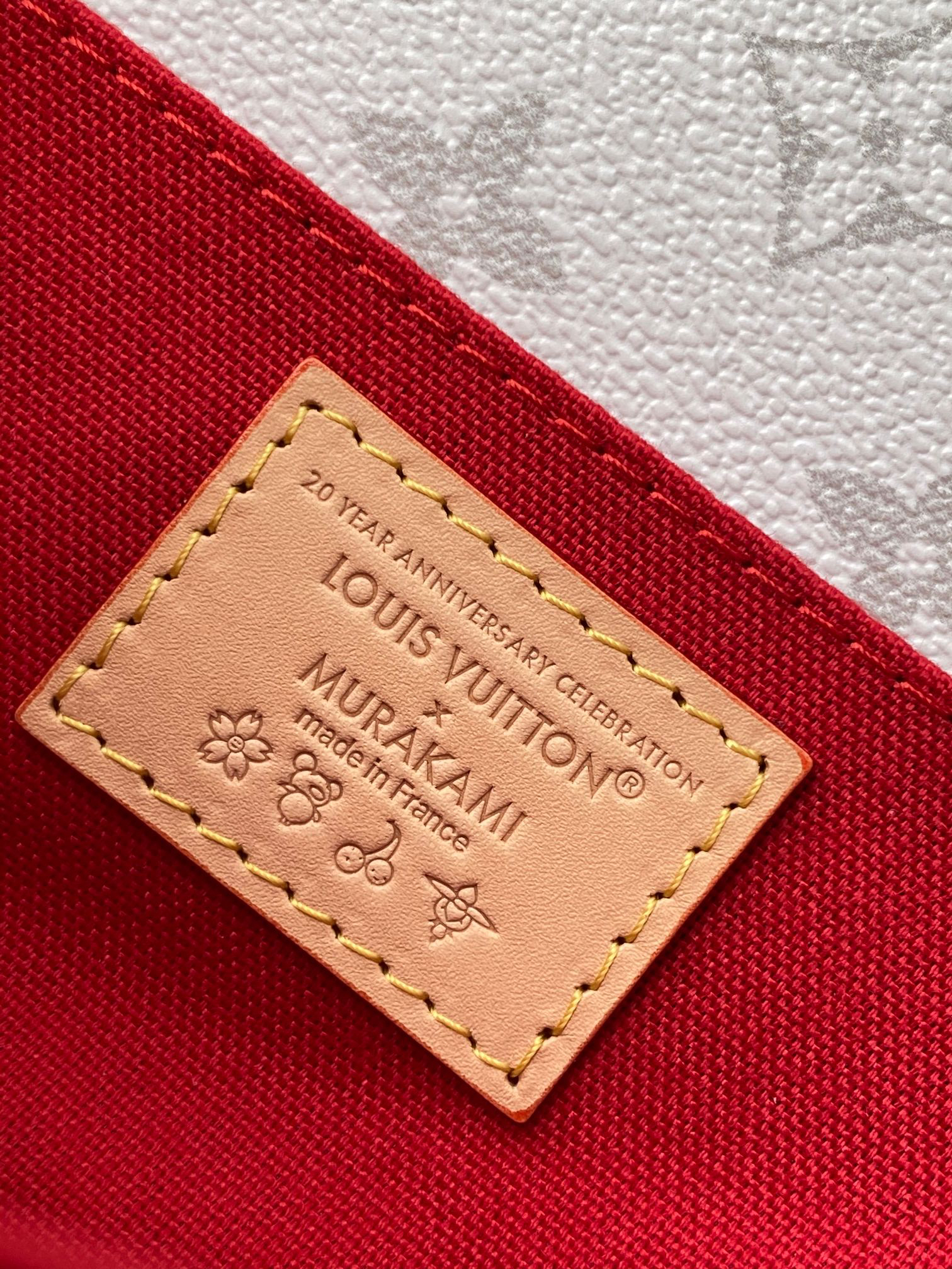 Louis Vuitton Pochette Métis East West Monogram Cherry Handbag - Image 9