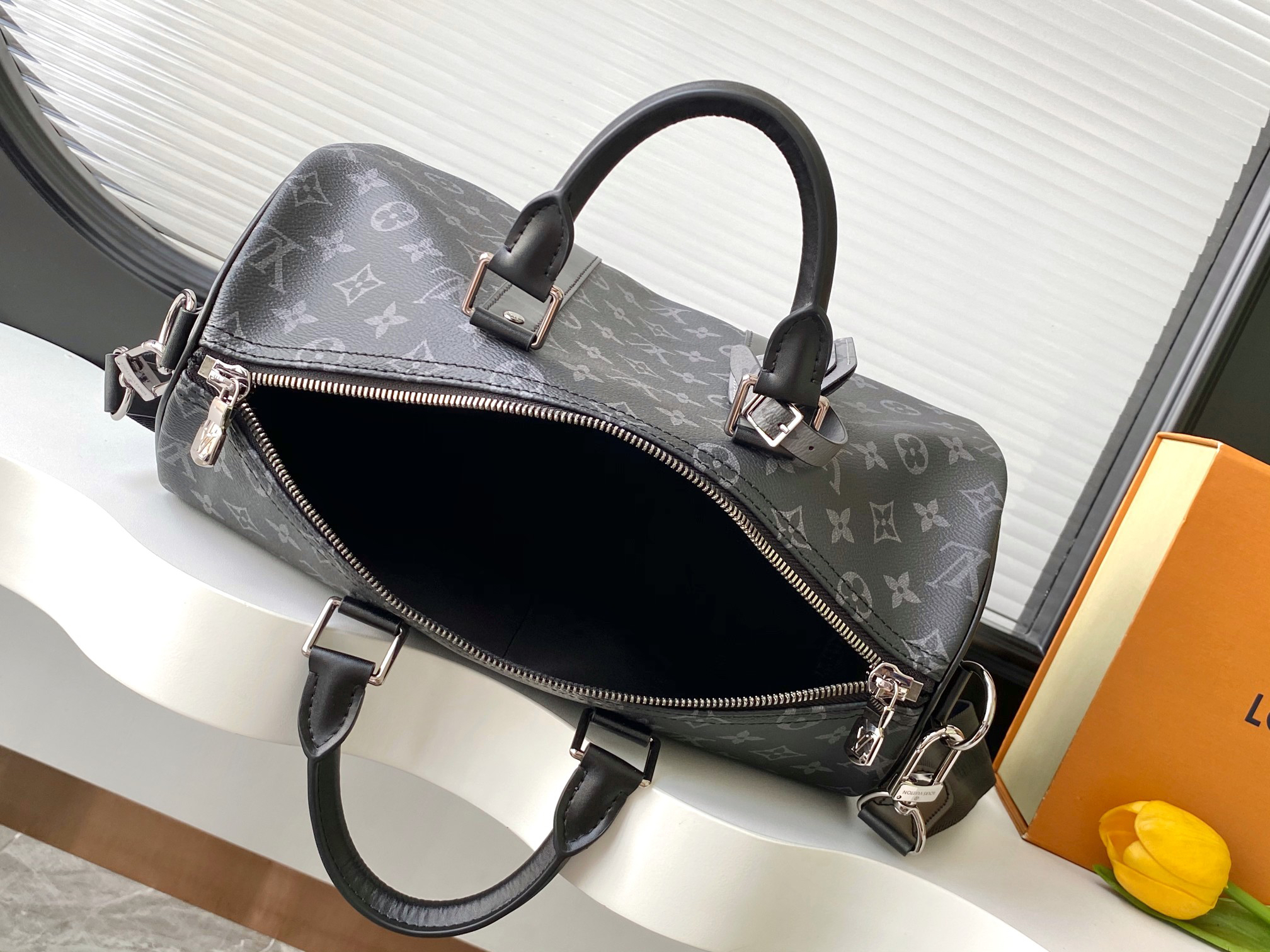 Louis Vuitton Keepall Bandoulière 35 Travel Bag in Monogram Eclipse - Image 9