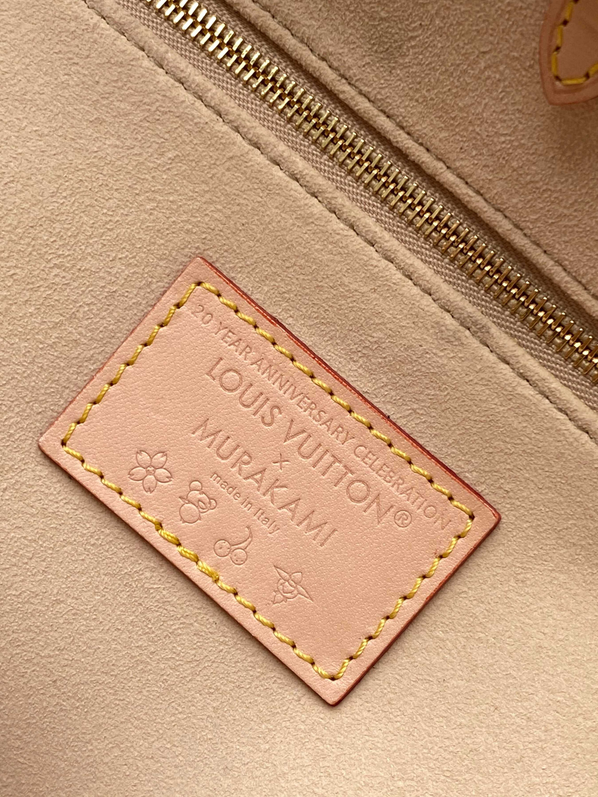 Louis Vuitton OnTheGo Medium Tote Bag in Monogram Canvas - Image 9