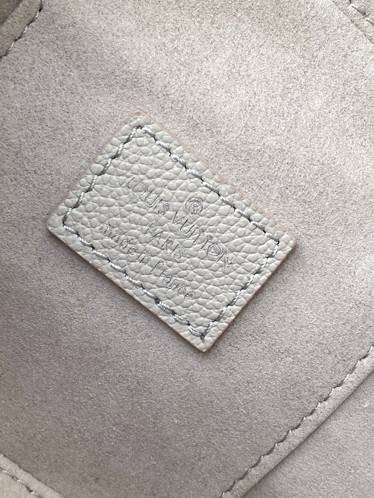 Louis Vuitton Vanity Chain Pouch M13593 in Taro Gray - Image 9