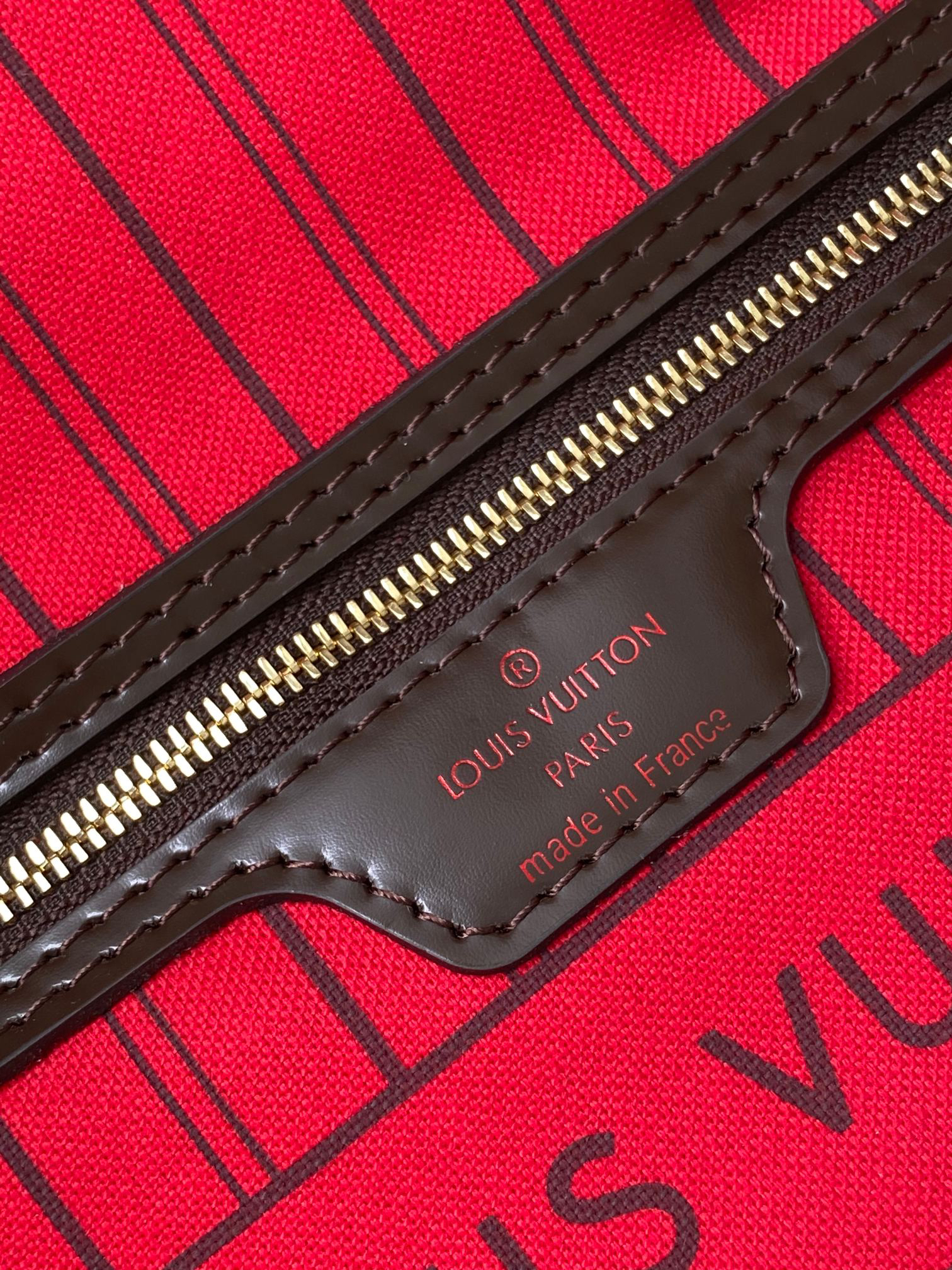 Louis Vuitton Neverfull Small Tote Bag - Image 9