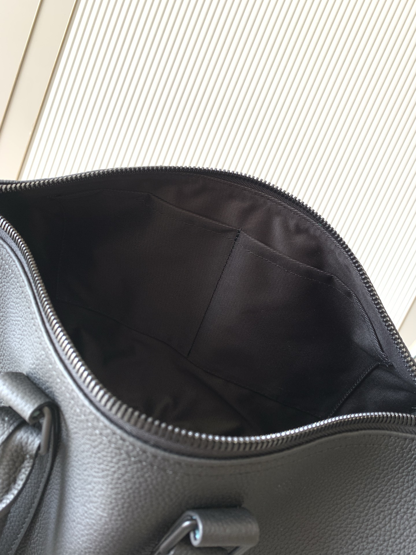 Louis Vuitton Keepall Bandoulière 35 Travel Bag - Image 9