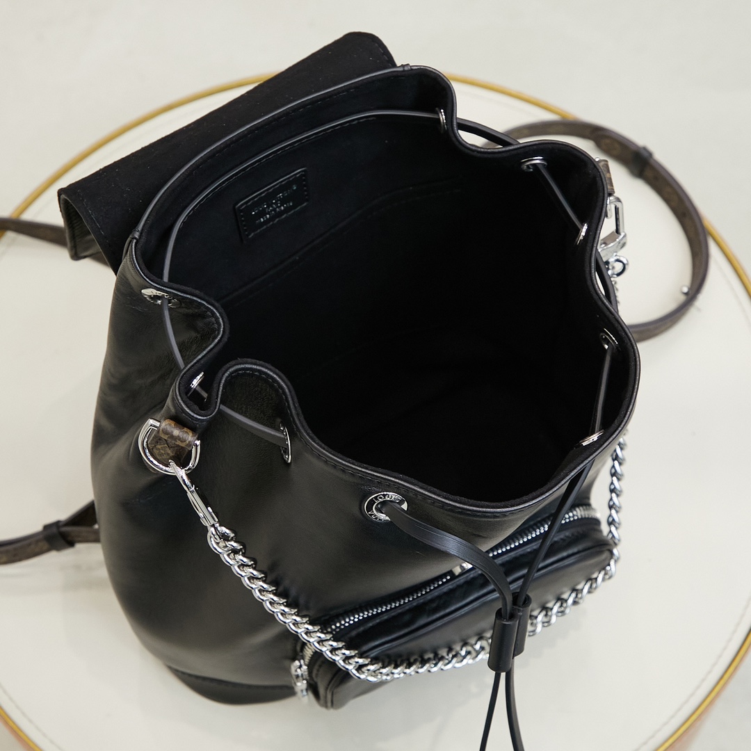 Louis Vuitton Montsouris PM Monogram Backpack - Image 9