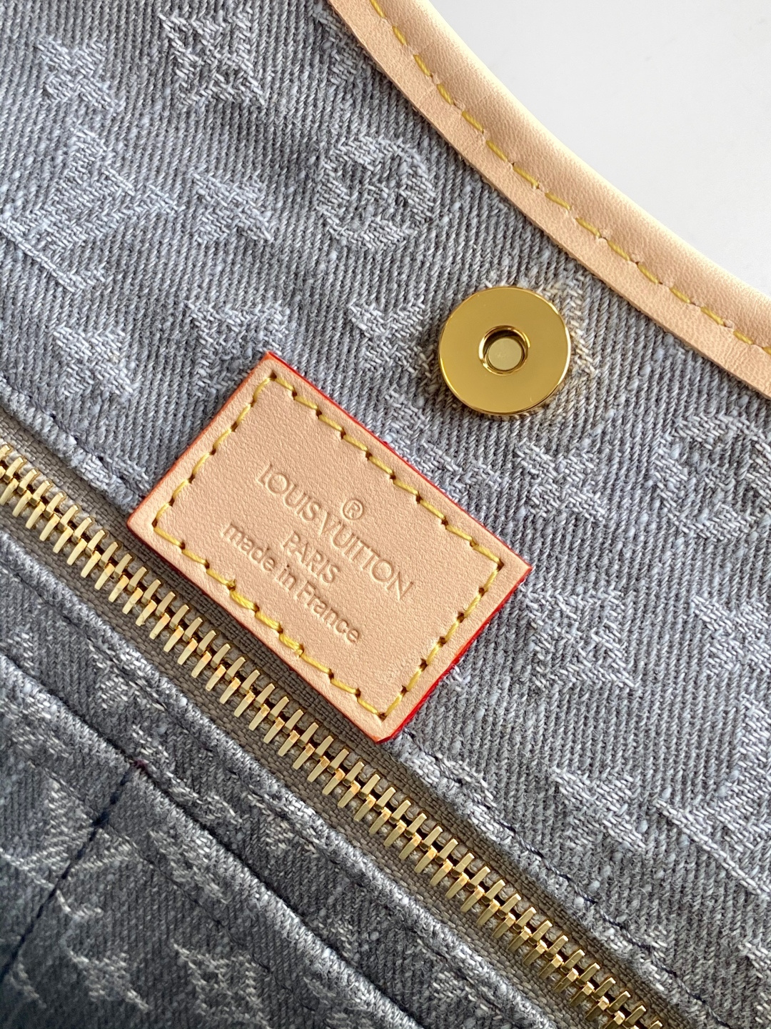 Louis Vuitton CarryAll Medium Bag in Blue Denim Monogram - Image 9