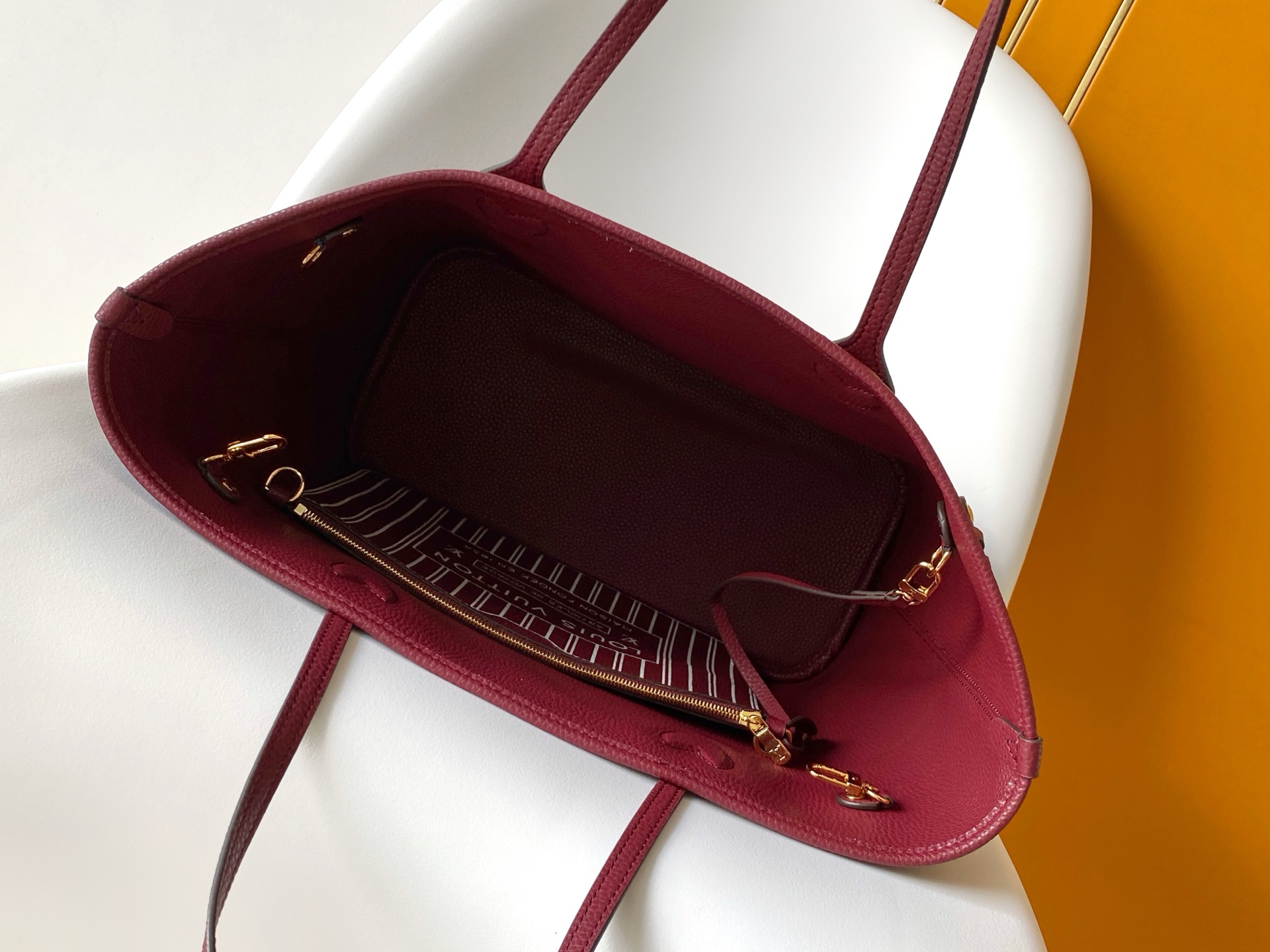 Louis Vuitton Neverfull Bandoulière Inside Out BB Reversible Tote Bag - Image 9
