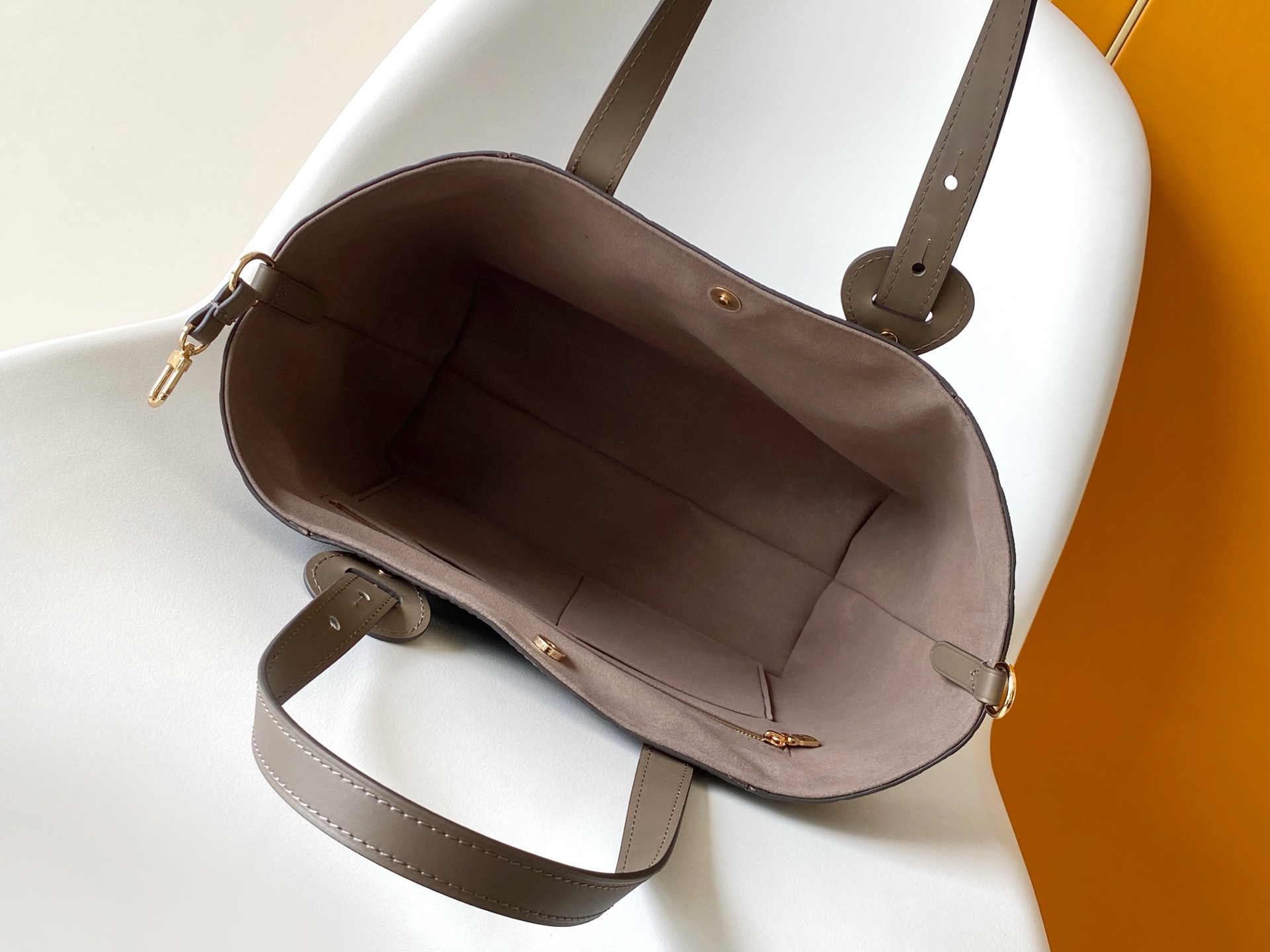 Louis Vuitton All-In Small Hobo Handbag in Monogram Empreinte Leather - Image 9