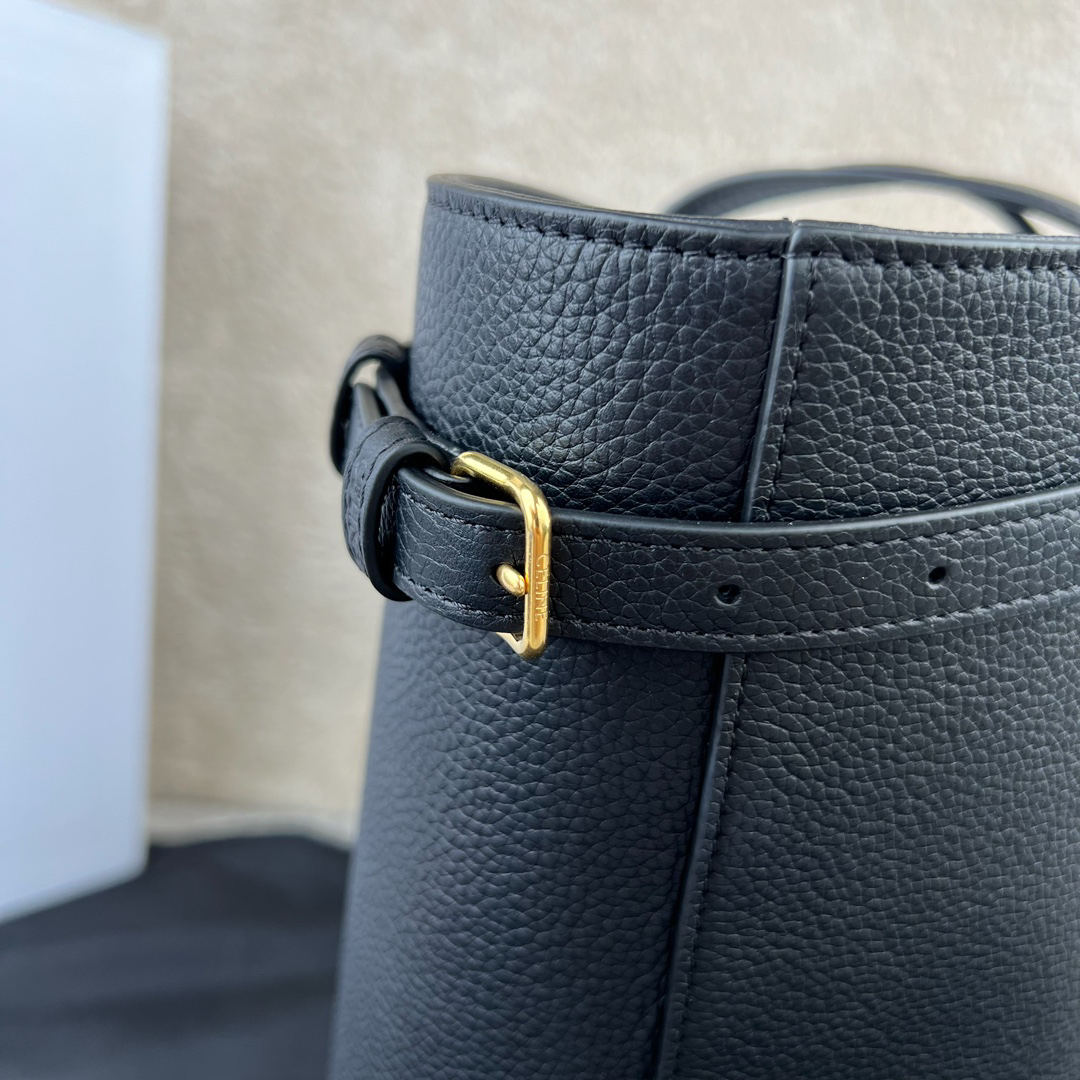 Cabas Anais Grained Leather Handbag - Image 9