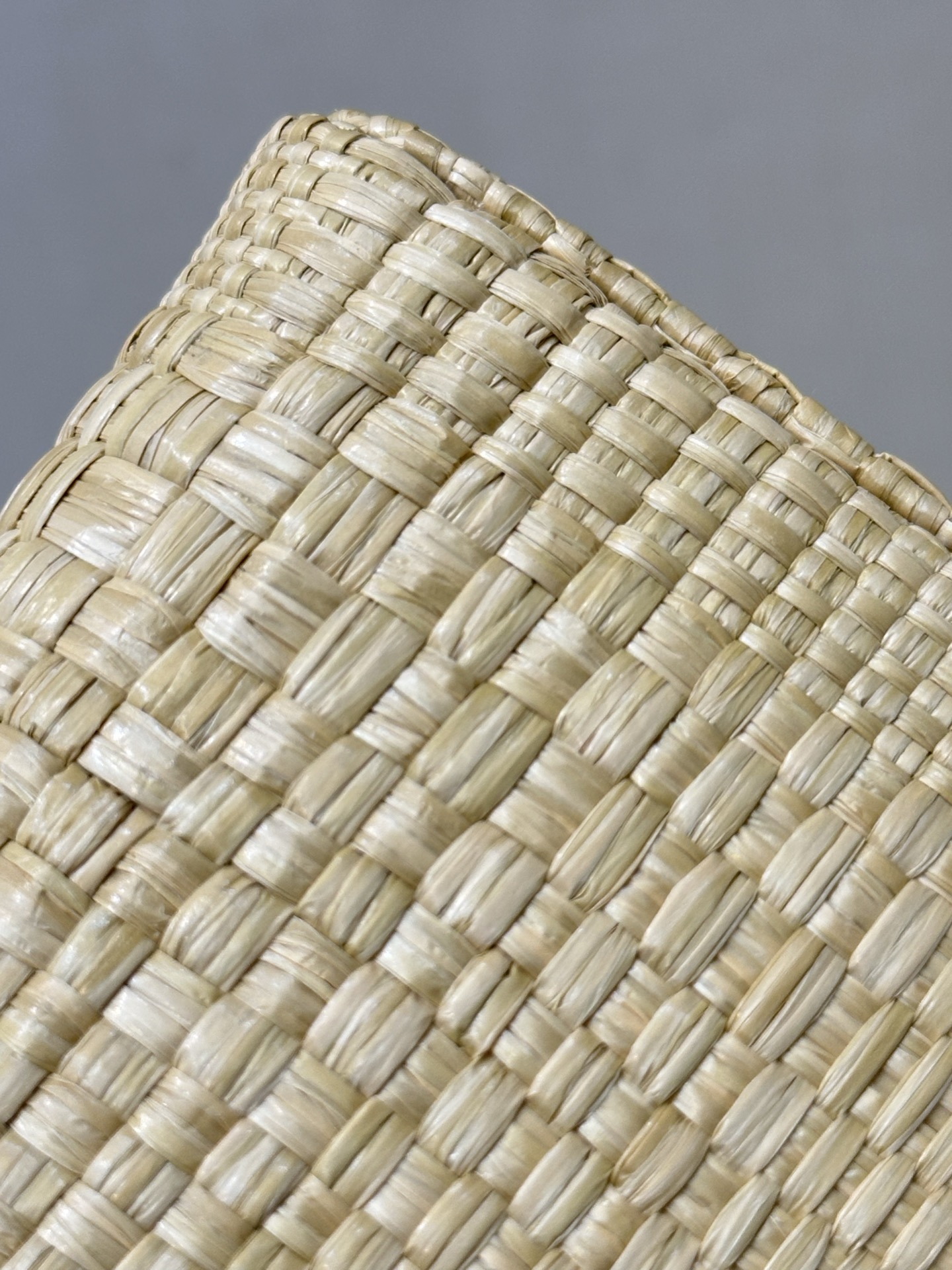 Chanel 26P Woven Box Bag - Image 9