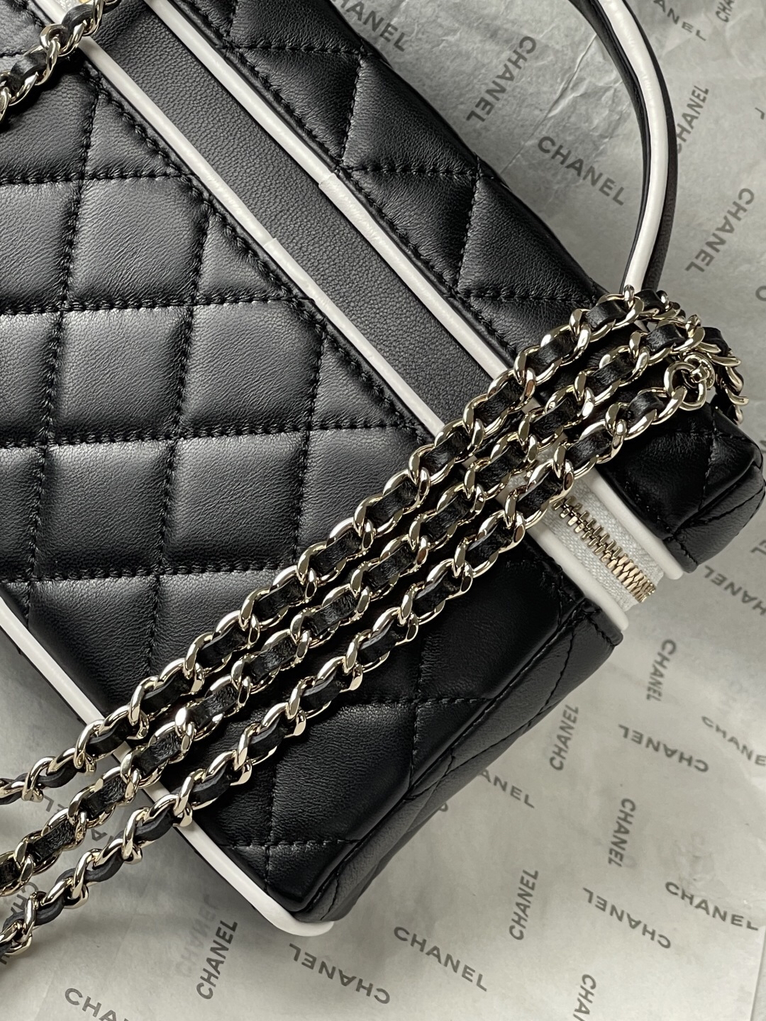 Chanel 26P Panda-Inspired Small Box Bag - Image 9