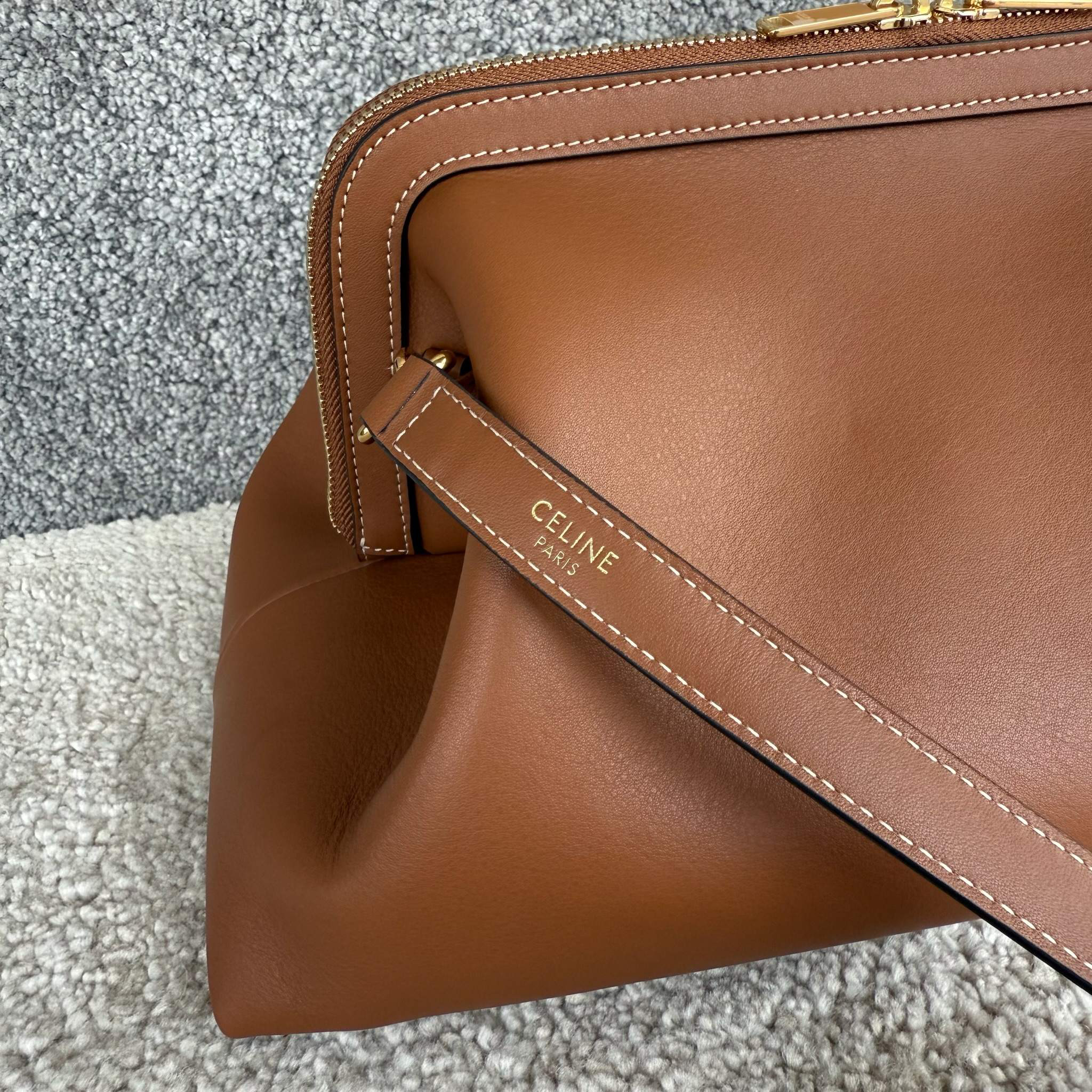 DOCTOR UCH Leather Crossbody Bag - Image 9