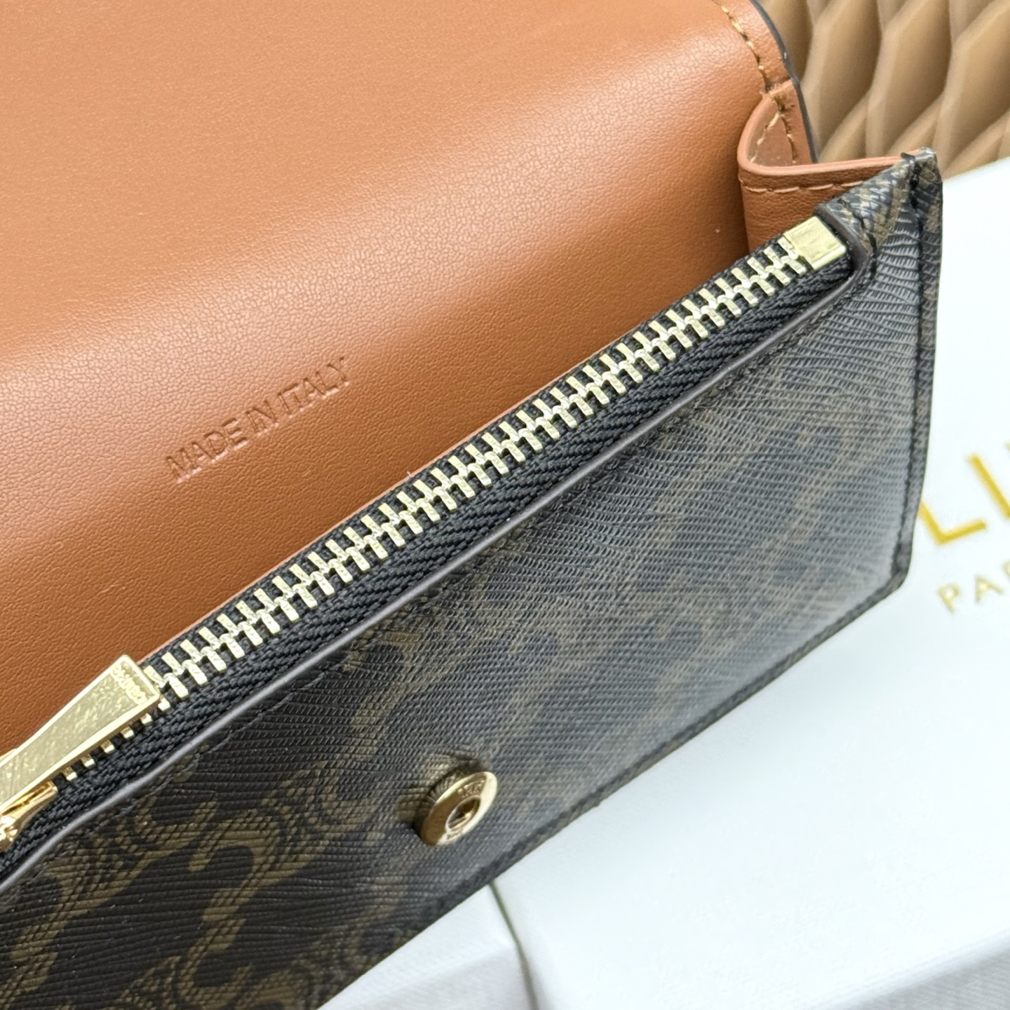 Celine Triomphe Flap Long Card Holder - Image 9