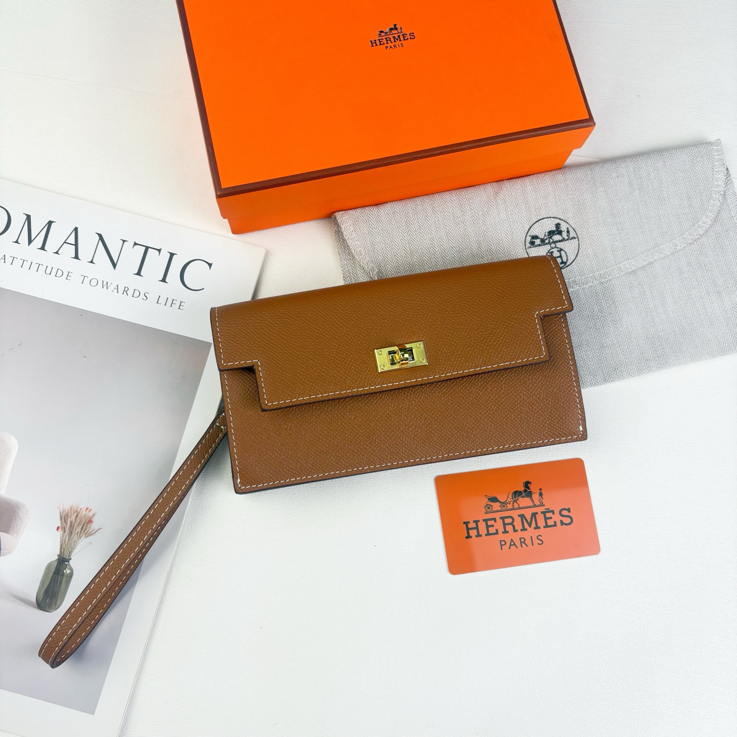 Hermès Kelly Long Wallet in Calfskin - Image 9