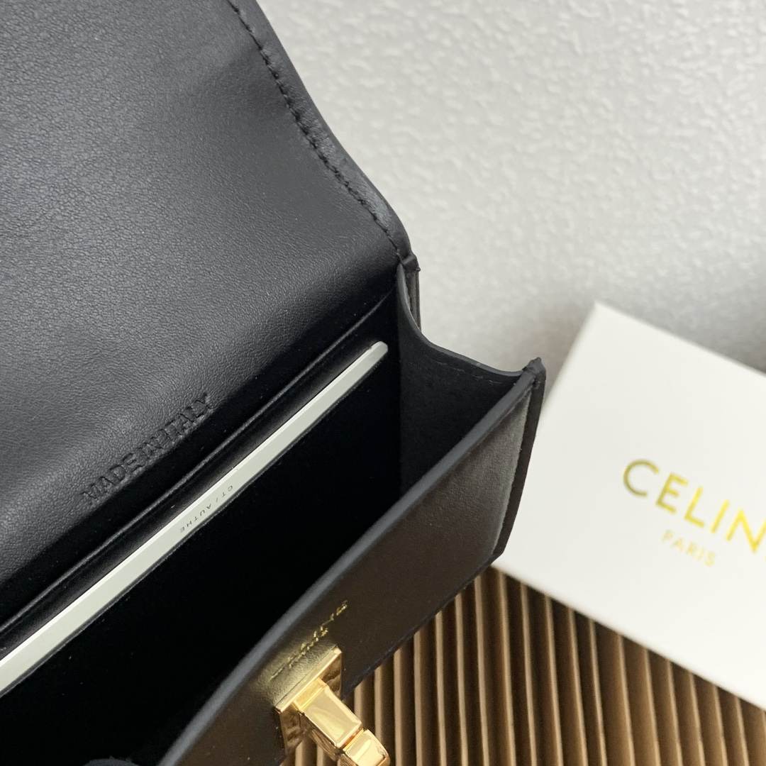 Celine Triomphe 16 Leather Card Holder - Image 9