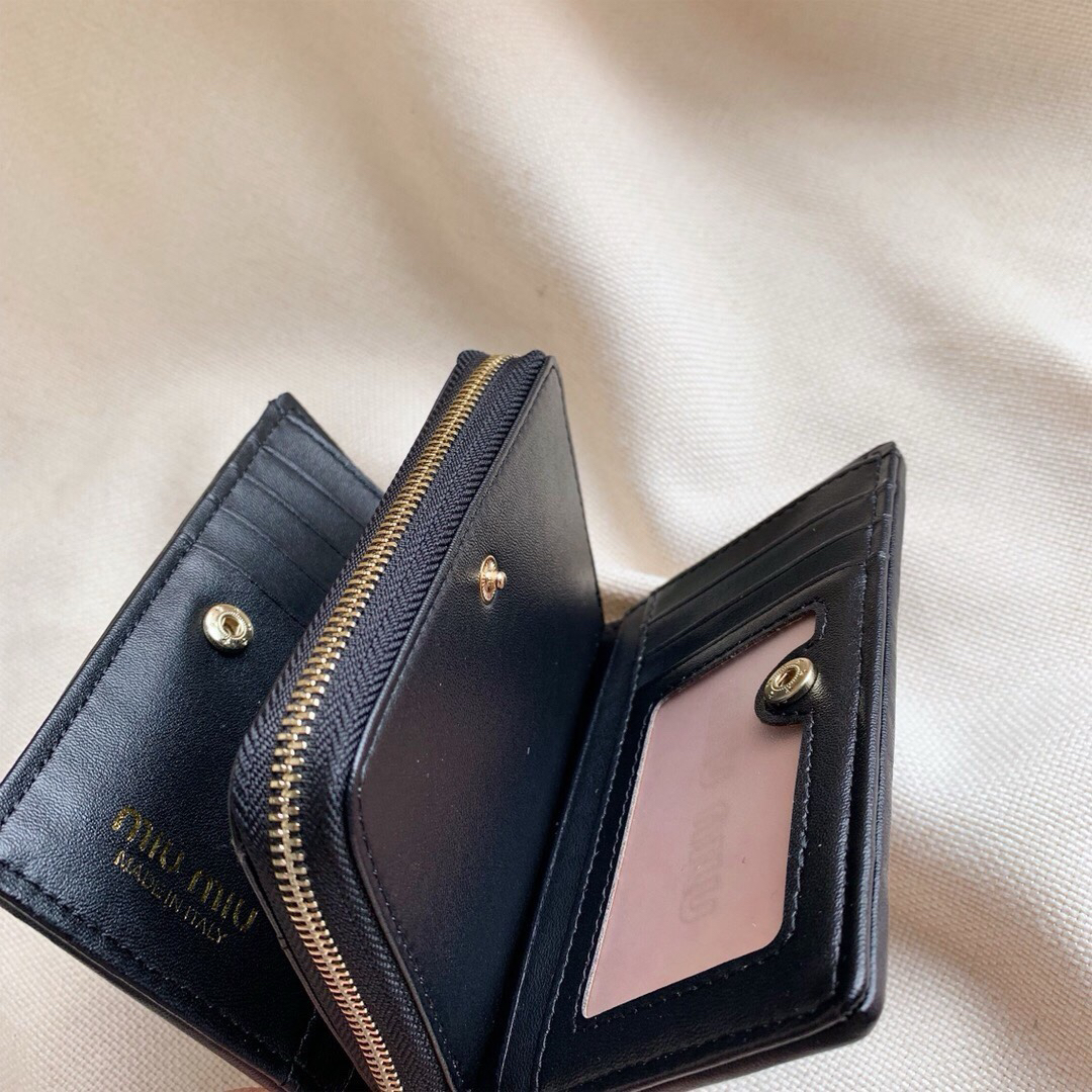 Miu Miu 5196 Lambskin Multifunction Wallet - Image 9