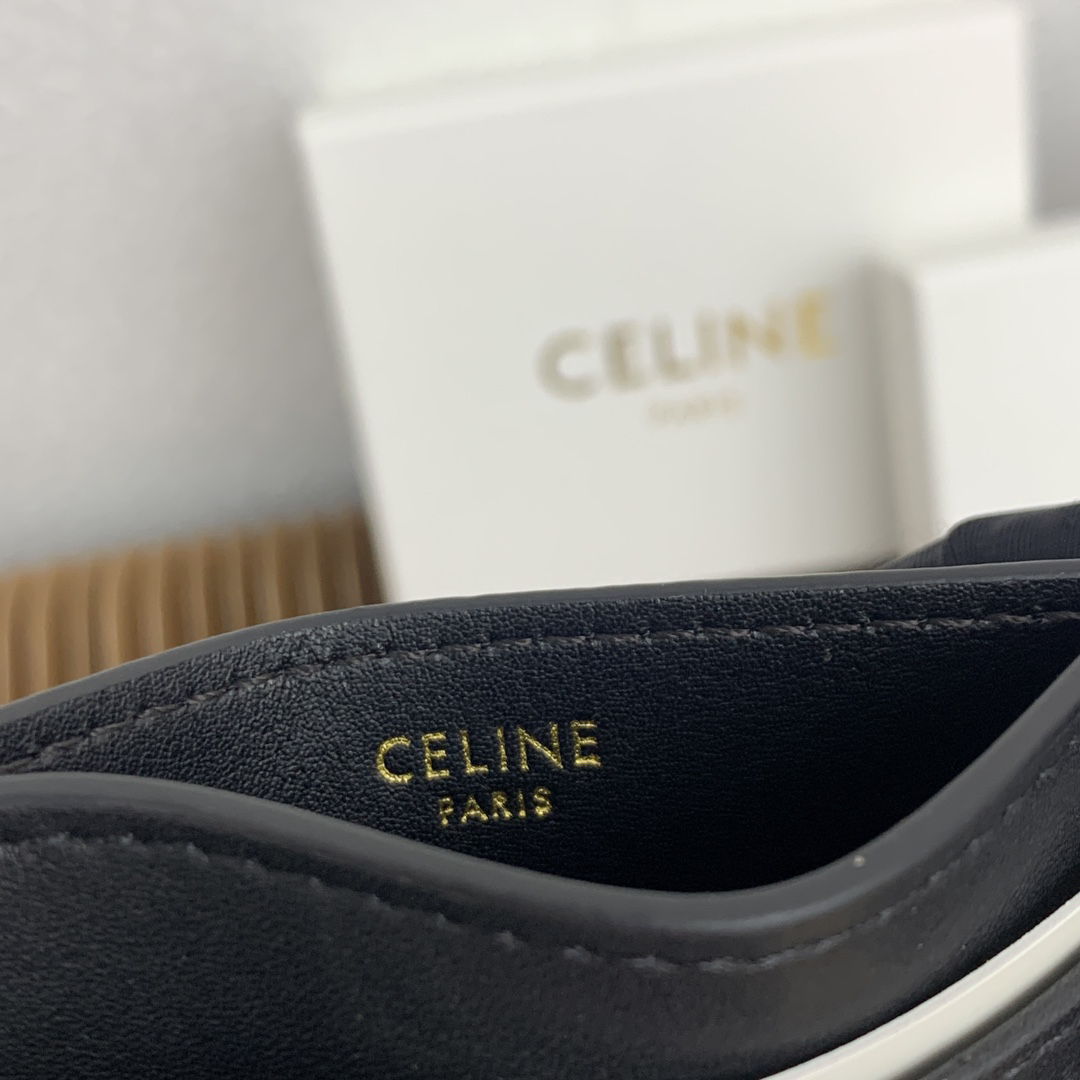 Celine Triomphe Smooth Lambskin Card Holder - Image 9