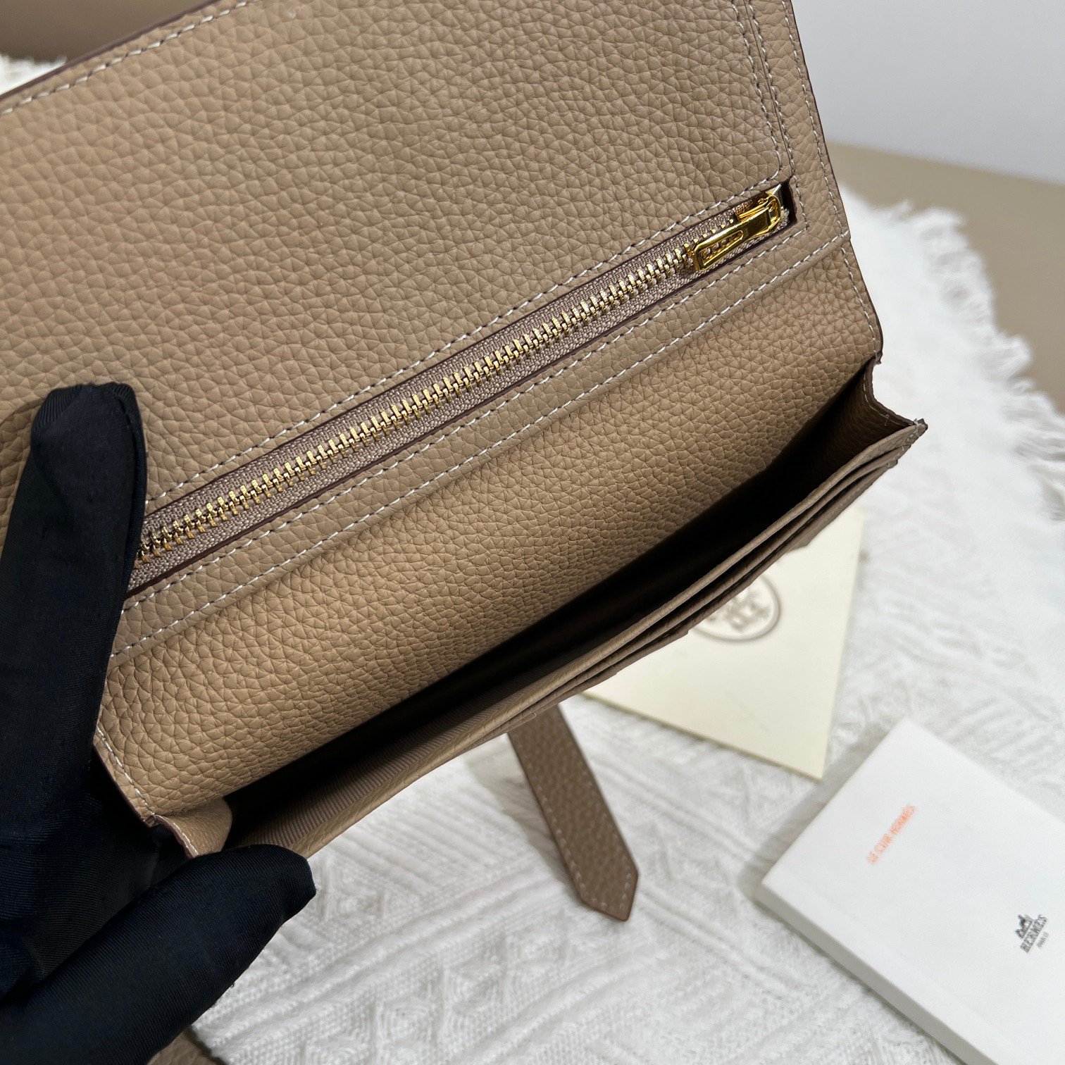 Hermès Togo Leather Vertical Zipper Wallet - Image 9