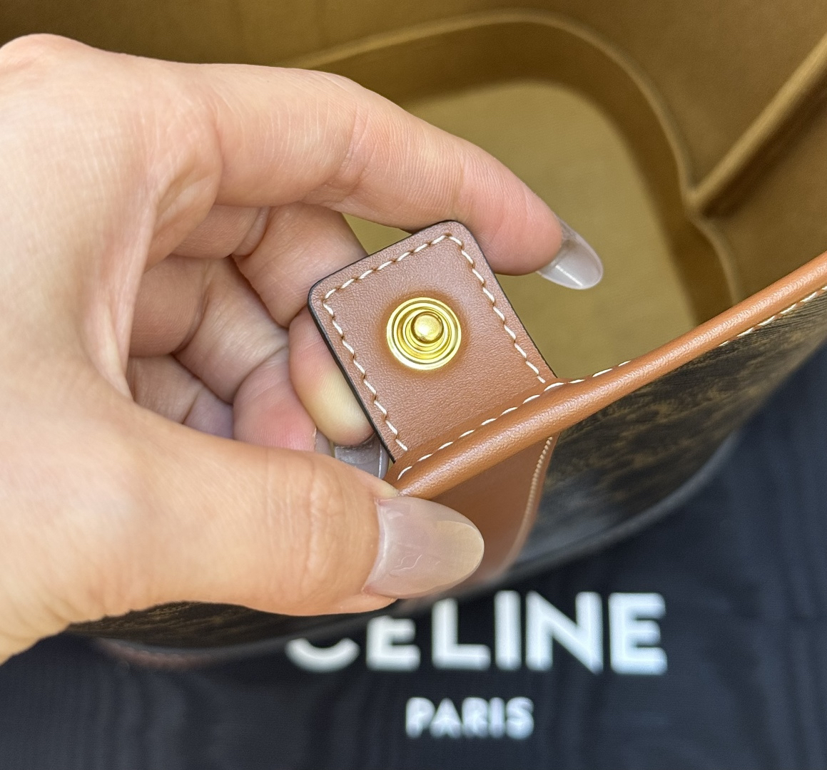 CELINE Triomphe Classic Monogram Small Bucket Bag - Image 9