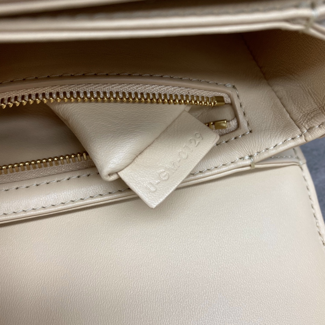 Triome Women's Leather Crossbody Bag - Image 9
