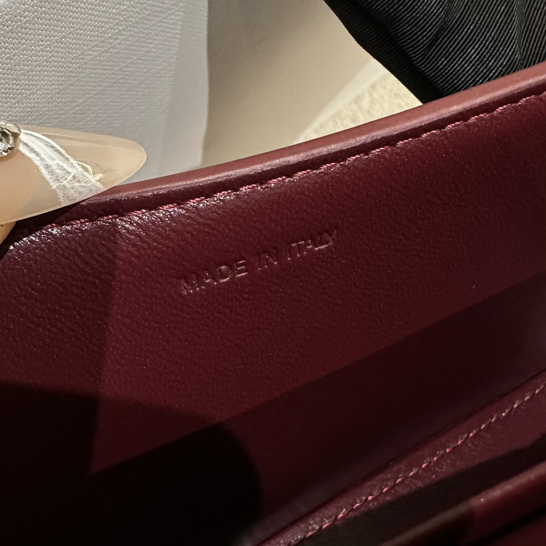 Teen Lola Logo Twist-Lock Calf Leather Handbag - Image 9