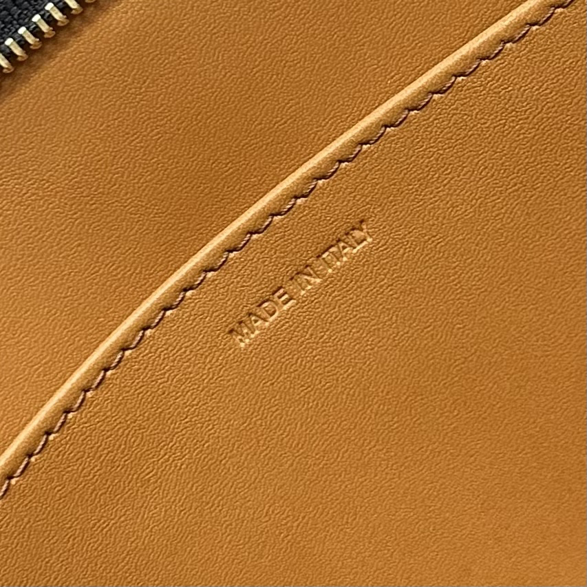 CELINE B5 Notebook Cover - Image 9