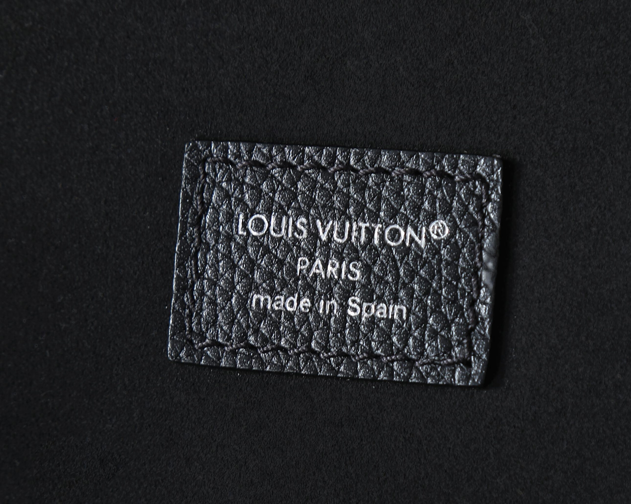 Louis Vuitton Steamer 30 Handbag in LV Touch Leather - Image 9