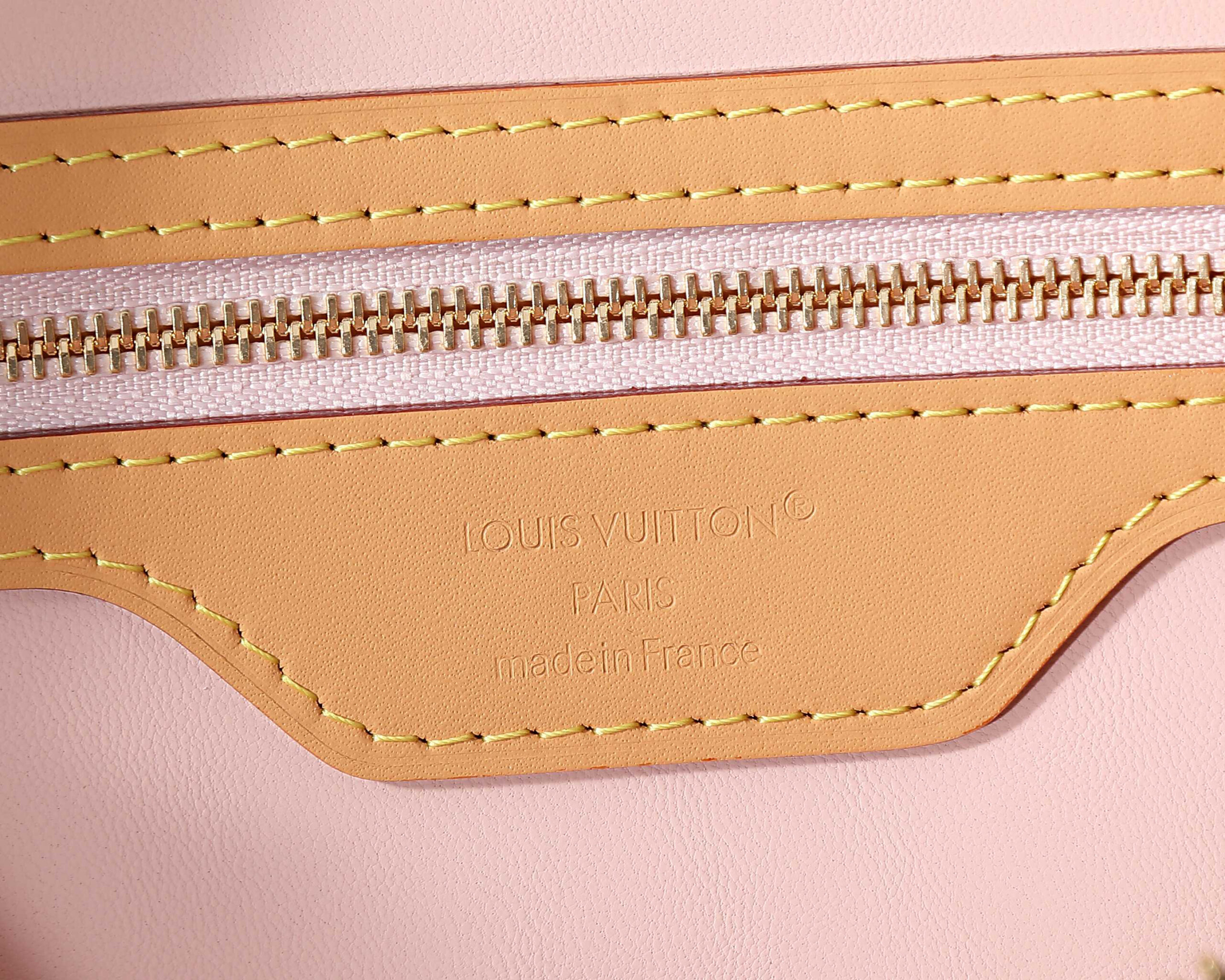 Louis Vuitton Speedy Soft Bandouliere 30 Handbag - Image 9