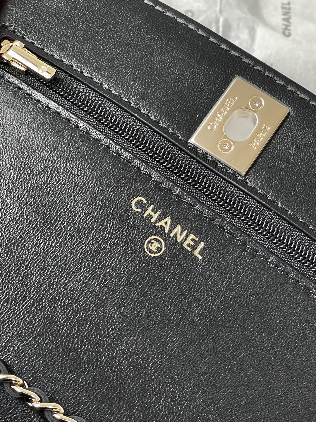 Chanel 25C Lambskin Shoulder Bag with Rhinestone Double-C Clasp - Image 10
