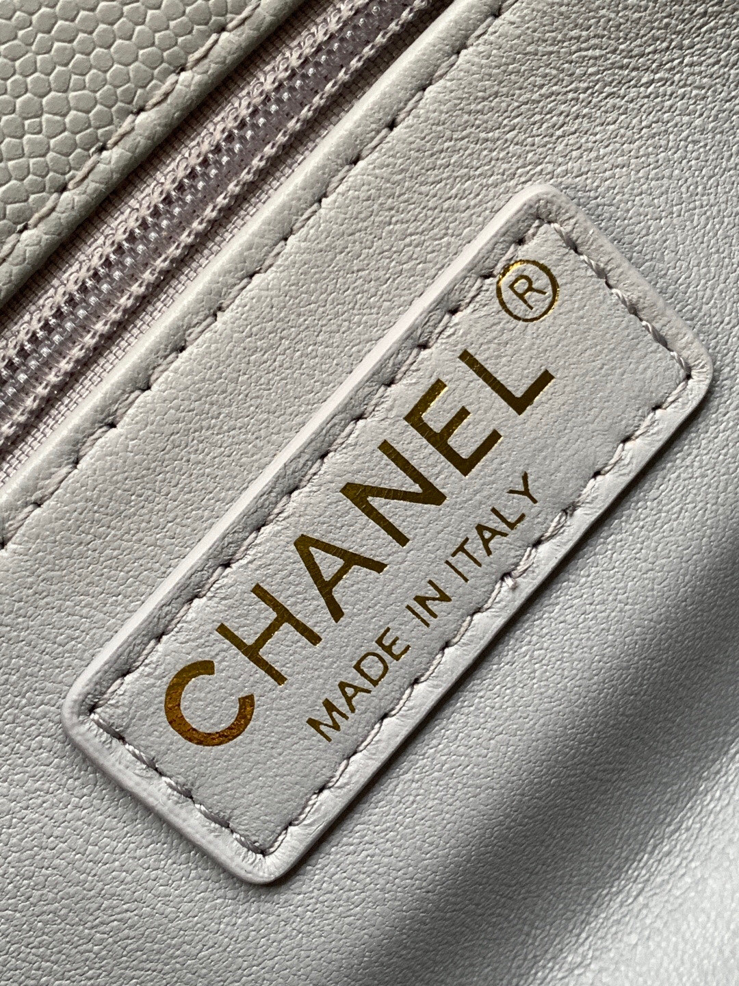 Chanel Coco Handle Classic Leather Top-Handle Bag - Image 10