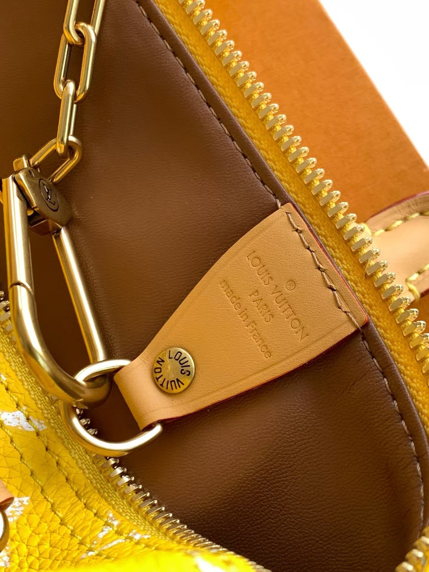 Louis Vuitton Speedy Bandoulière 25 Monogram Leather Crossbody Bag - Image 10