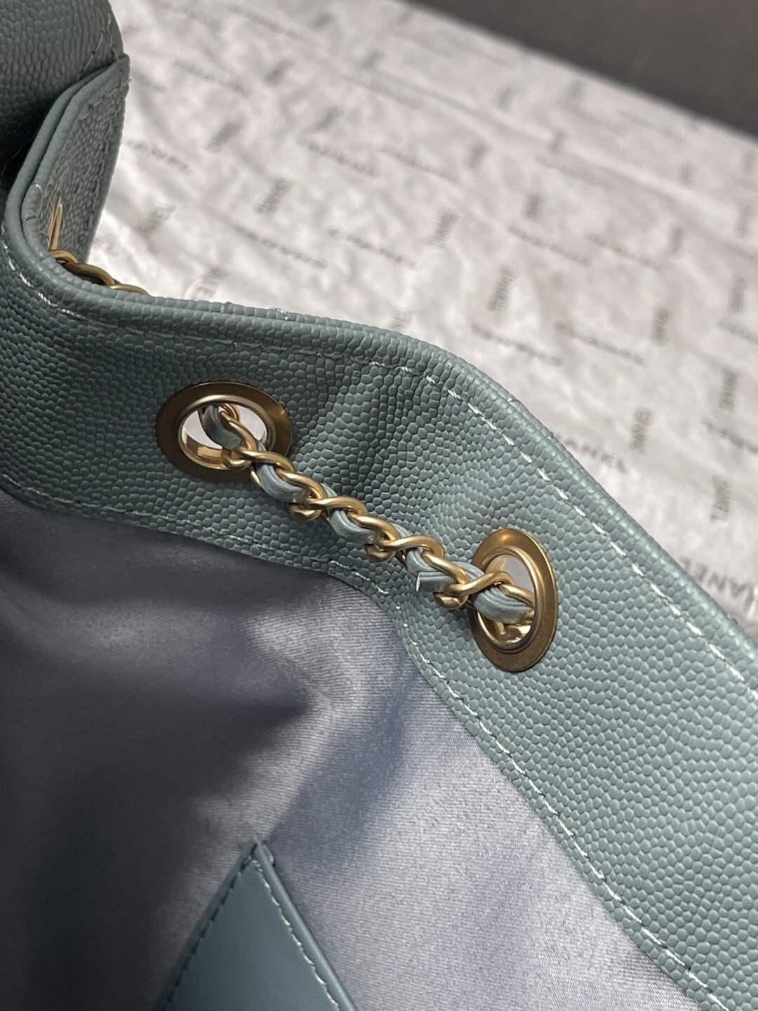 Chanel 25C Small Caviar Leather Hobo Shoulder Bag - Image 10