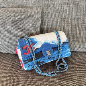 CHANEL Vintage Wave Crossbody Bag