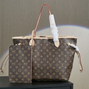 Louis Vuitton Neverfull MM Tote Bag in Damier Ebene