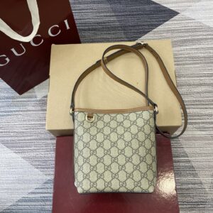 Gucci Handbag Model 847090