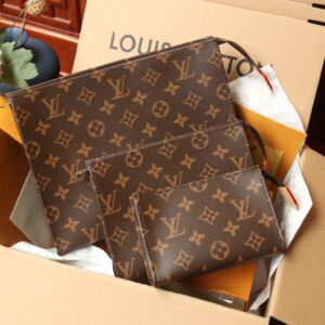 Louis Vuitton M47195 Three-Piece Bag Set