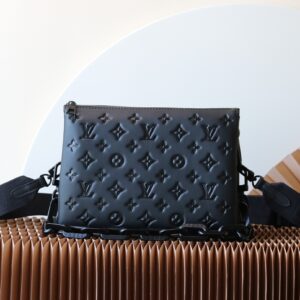 Louis Vuitton Coussin Small Crossbody Bag M11370