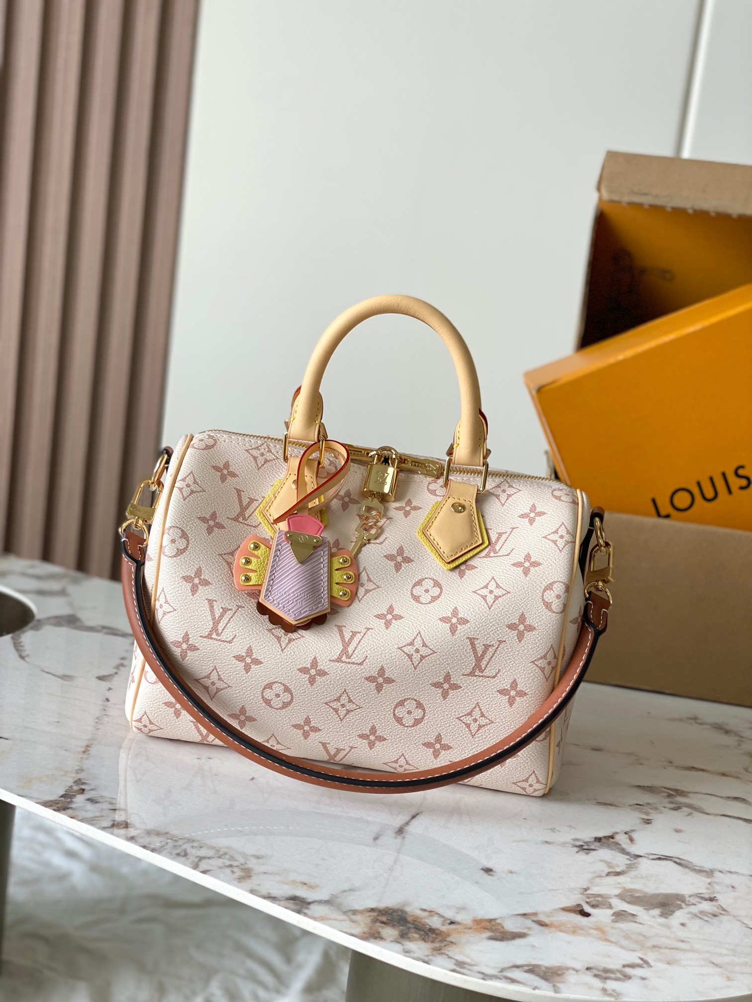 Louis Vuitton Speedy Bandoulière 25 Handbag