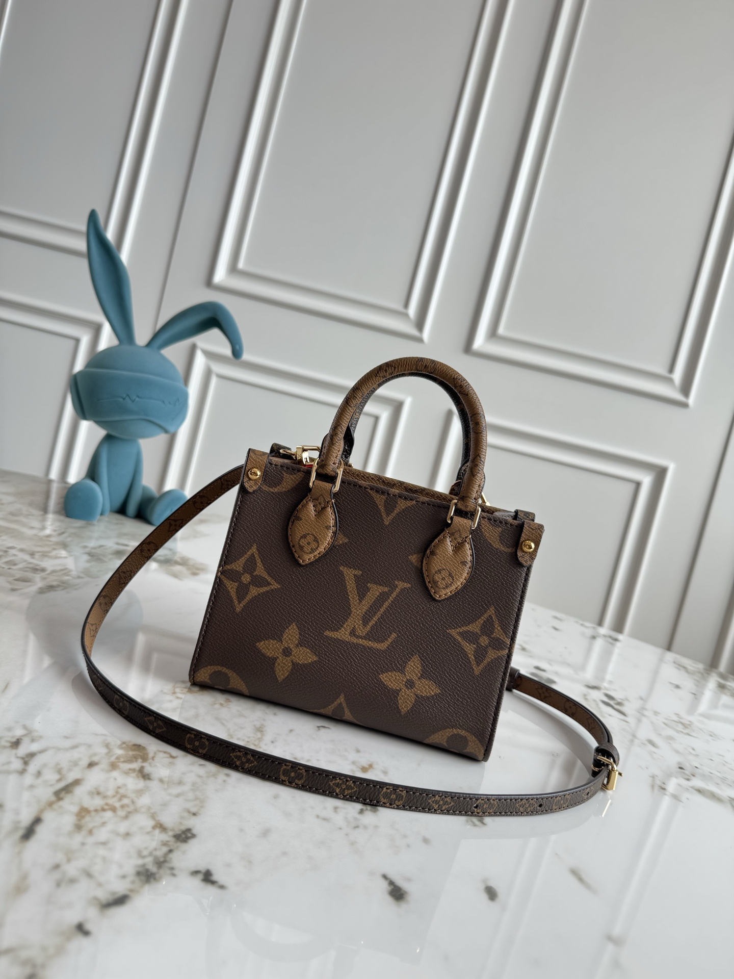 Louis Vuitton OnTheGo Tote Bag M46839