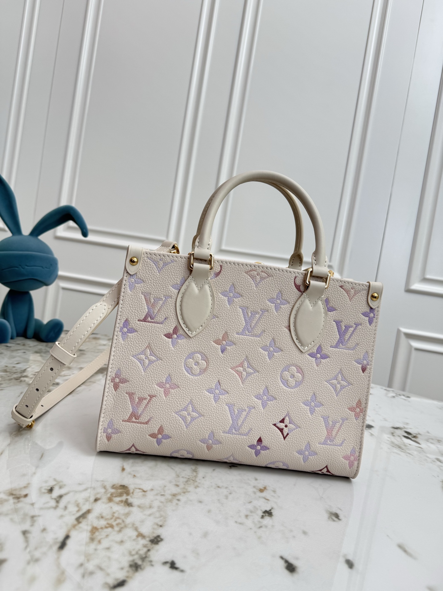 Louis Vuitton OnTheGo Small Tote Bag in Monogram Empreinte Leather