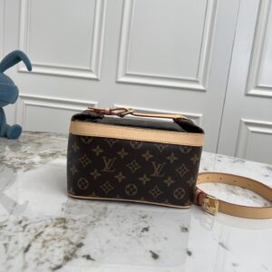 Louis Vuitton Cruiser Wash Bag in Monogram Multicolore Canvas