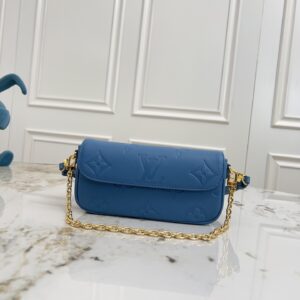 Louis Vuitton Wallet On Chain Ivy in Monogram Empreinte Leather
