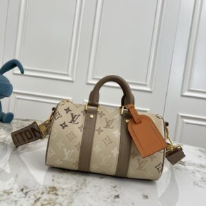 Louis Vuitton Keepall Bandoulière 25 Monogram Surplus Canvas Travel Bag